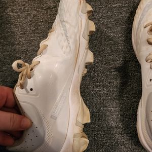 Nike Hyperdiamond 4 women's softball cleats